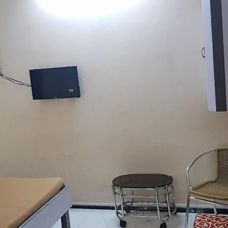 New Metro Guest House Bombaim Exterior foto